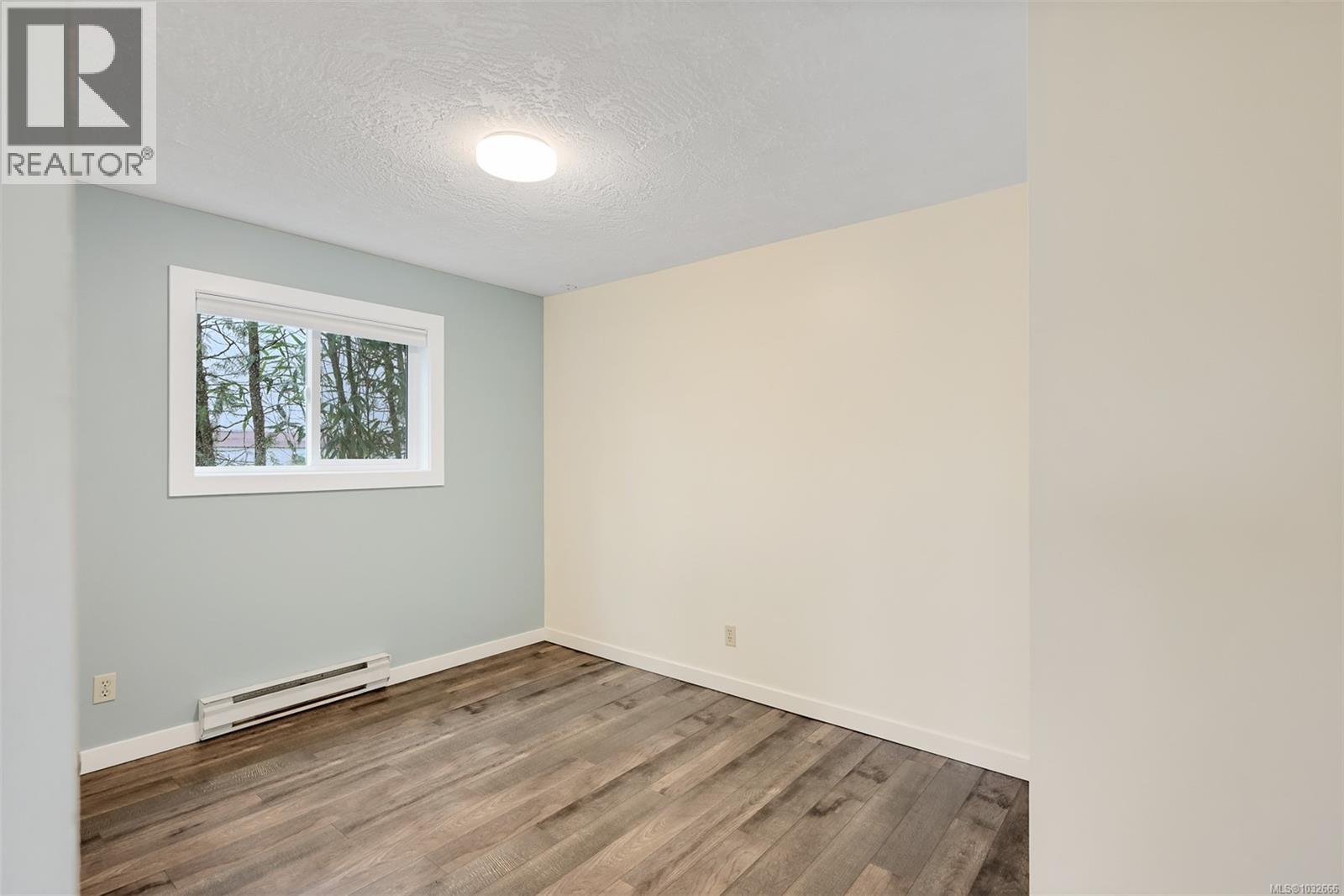  1290 Lidgate Court, Saanich