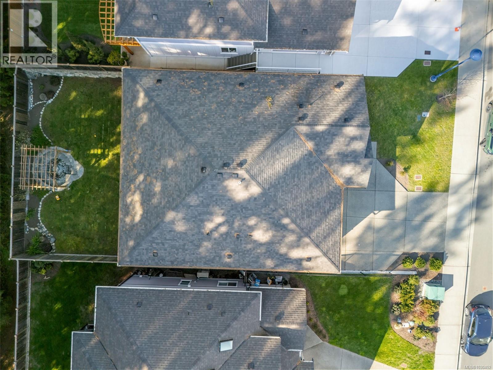  2137 Triangle Trail, Langford