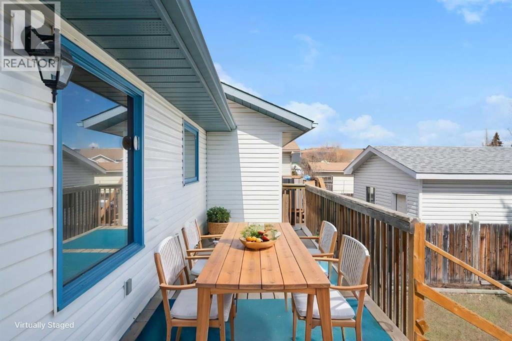 8 West Aarsby Road, Cochrane