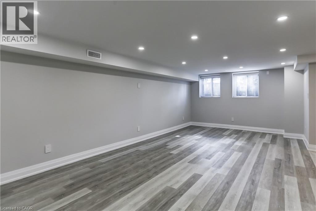 22 NORTH HEIGHTS Road Unit# LOWER, Toronto, Ontario, M9B2T1 — Photo 6