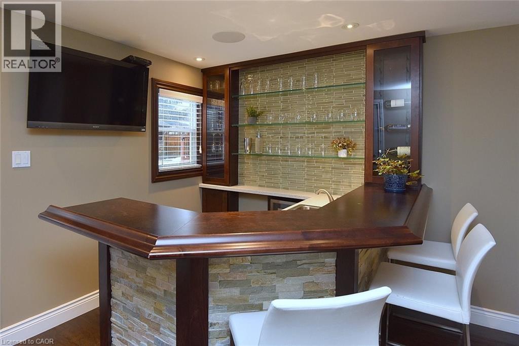 626 VANDERBURGH Drive - 33