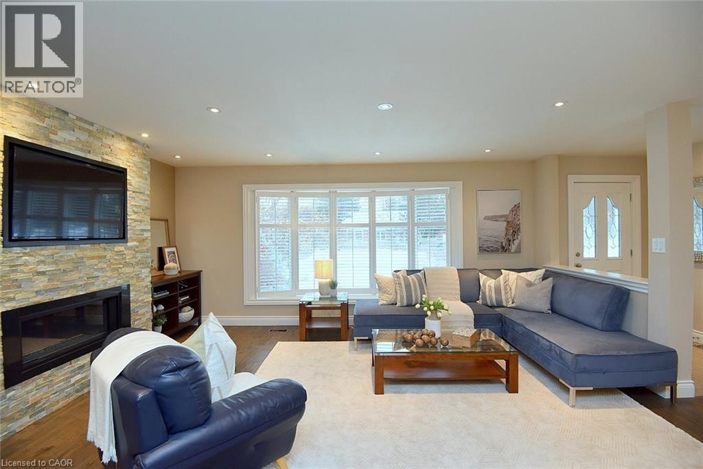 626 VANDERBURGH Drive - 10