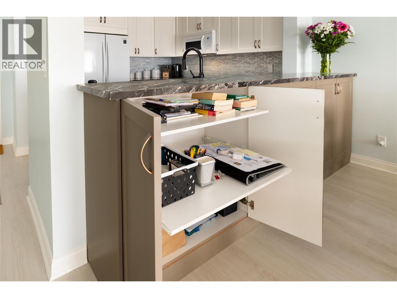 215 3870 Brown Road, West Kelowna