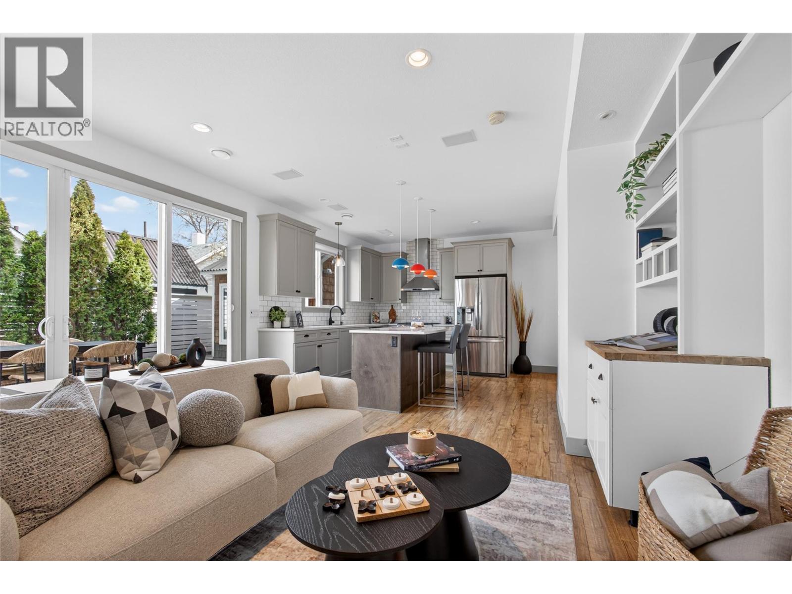  955 Coronation Avenue, Kelowna