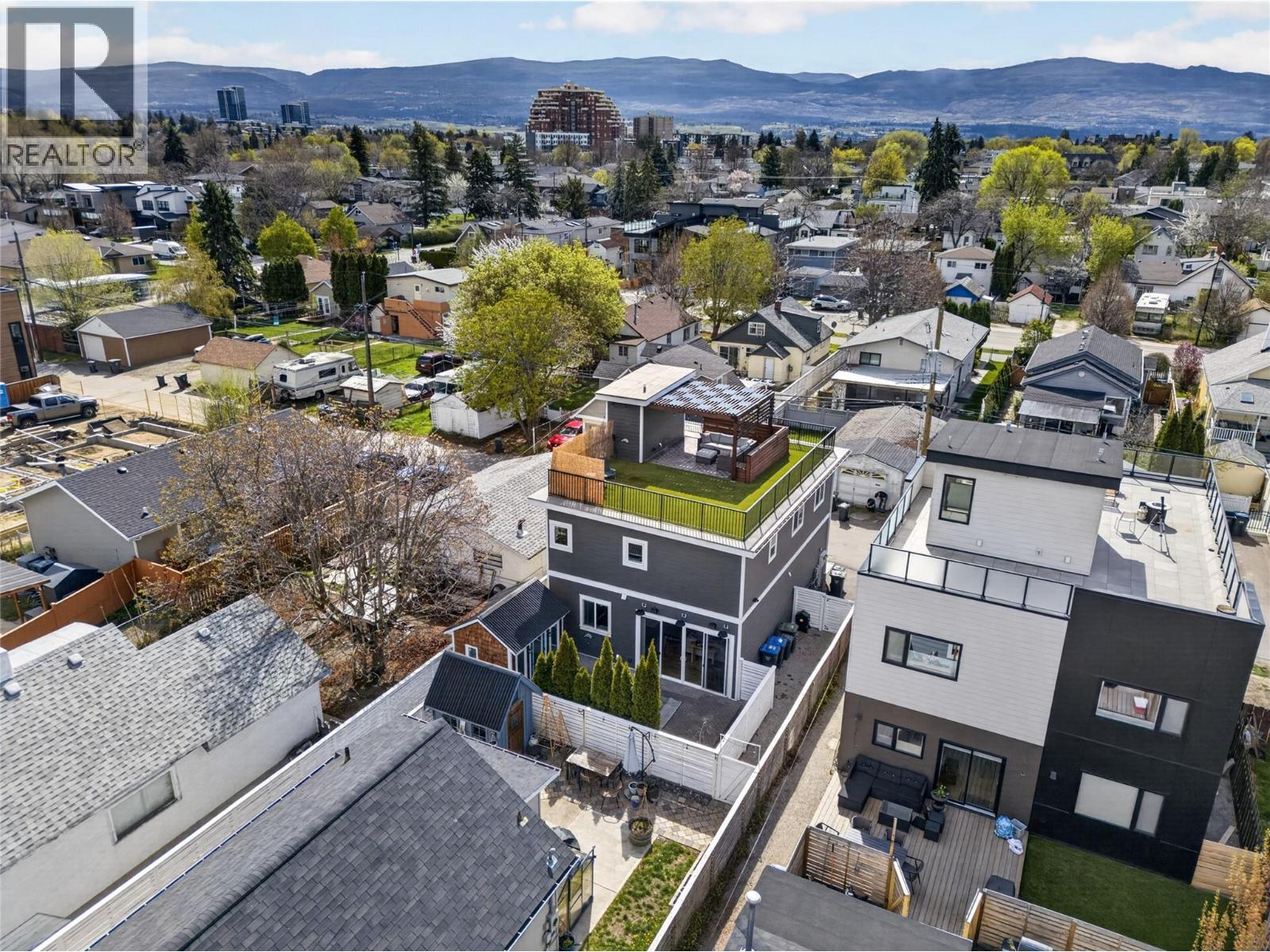 955 Coronation Avenue, Kelowna