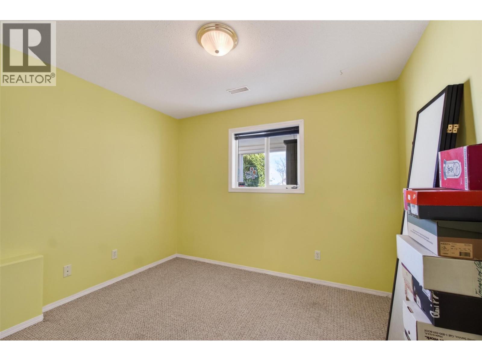 3181 8 AVENUE SE - 59