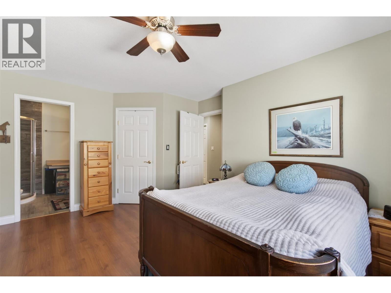 3181 8 AVENUE SE - 42