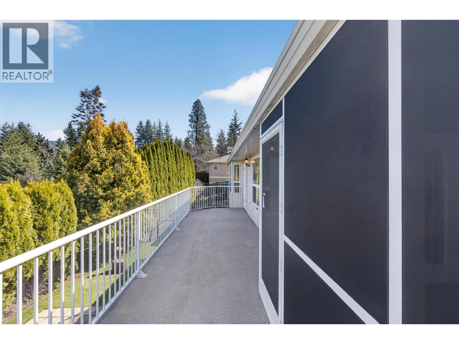 3181 8 AVENUE SE - 48