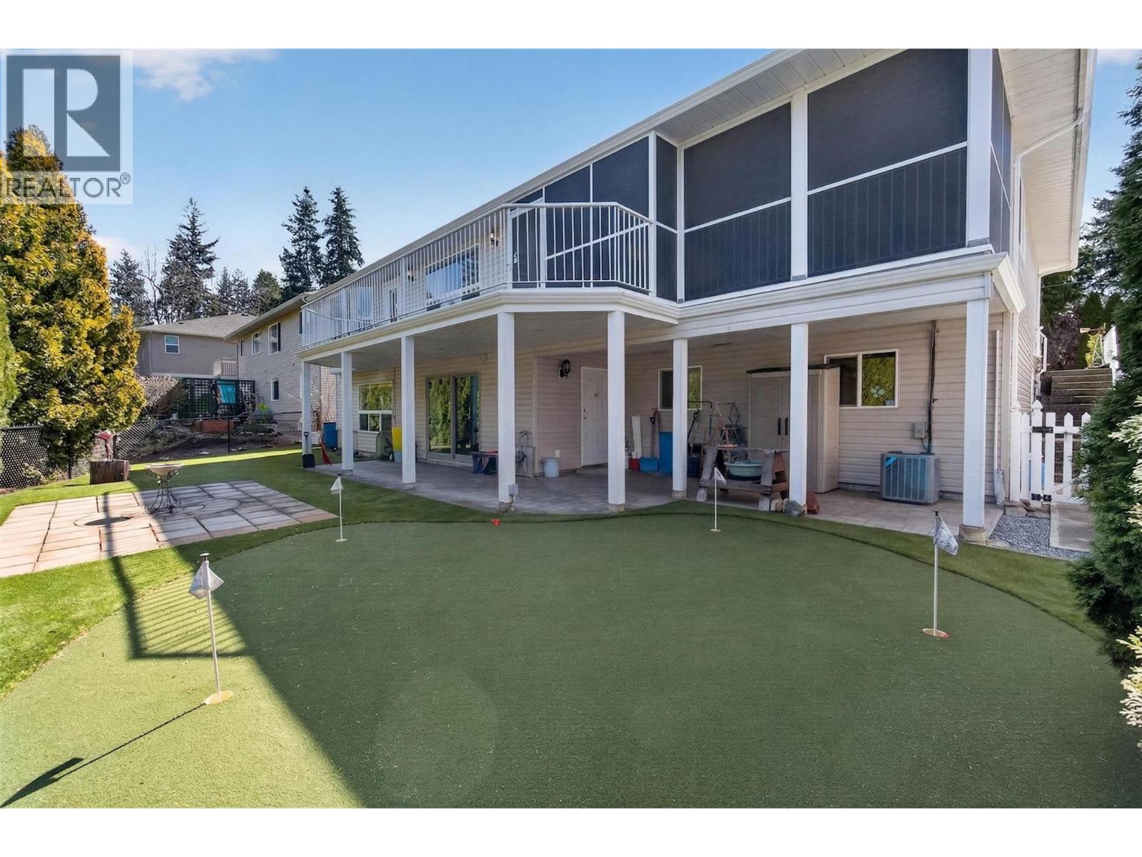 3181 8 AVENUE SE - 71