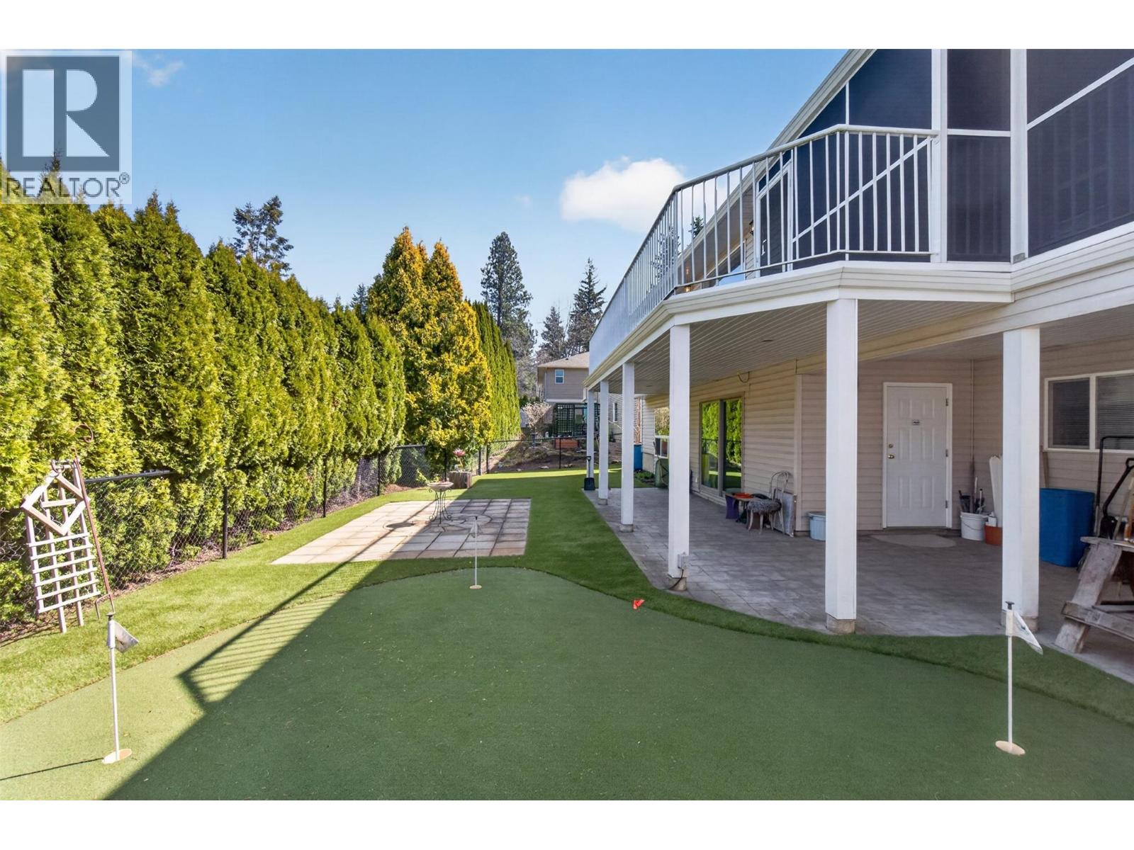 3181 8 AVENUE SE - 72