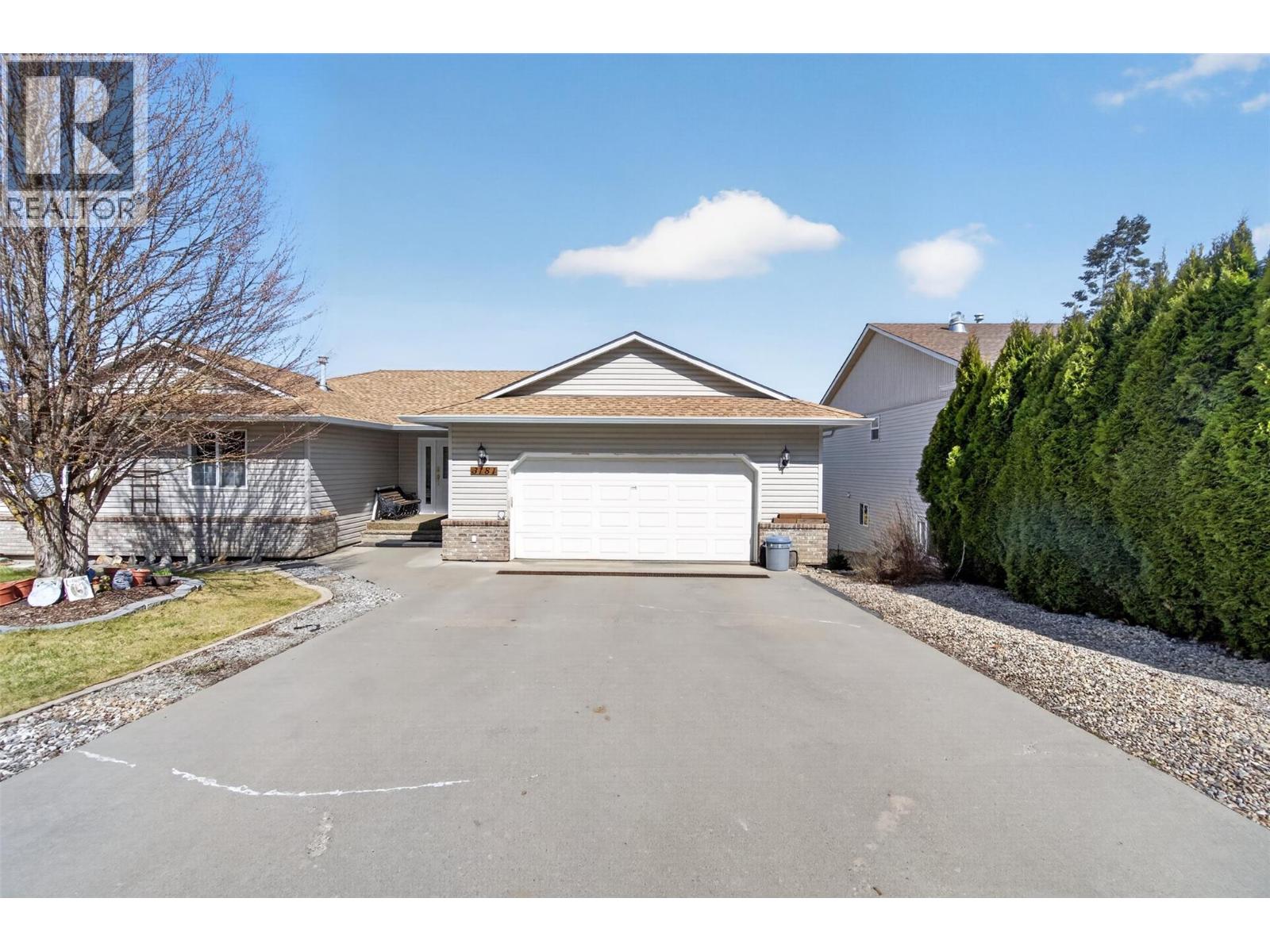 3181 8 AVENUE SE - 65