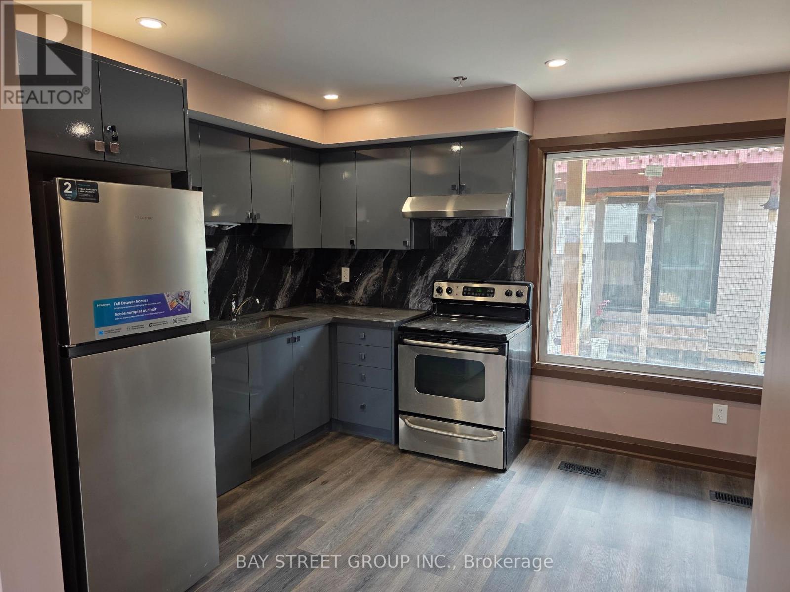 LANEWAY SUITE - 108 CHATHAM AVENUE