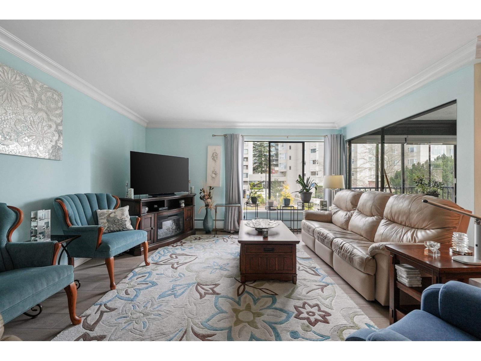 308 1437 FOSTER STREET, White Rock