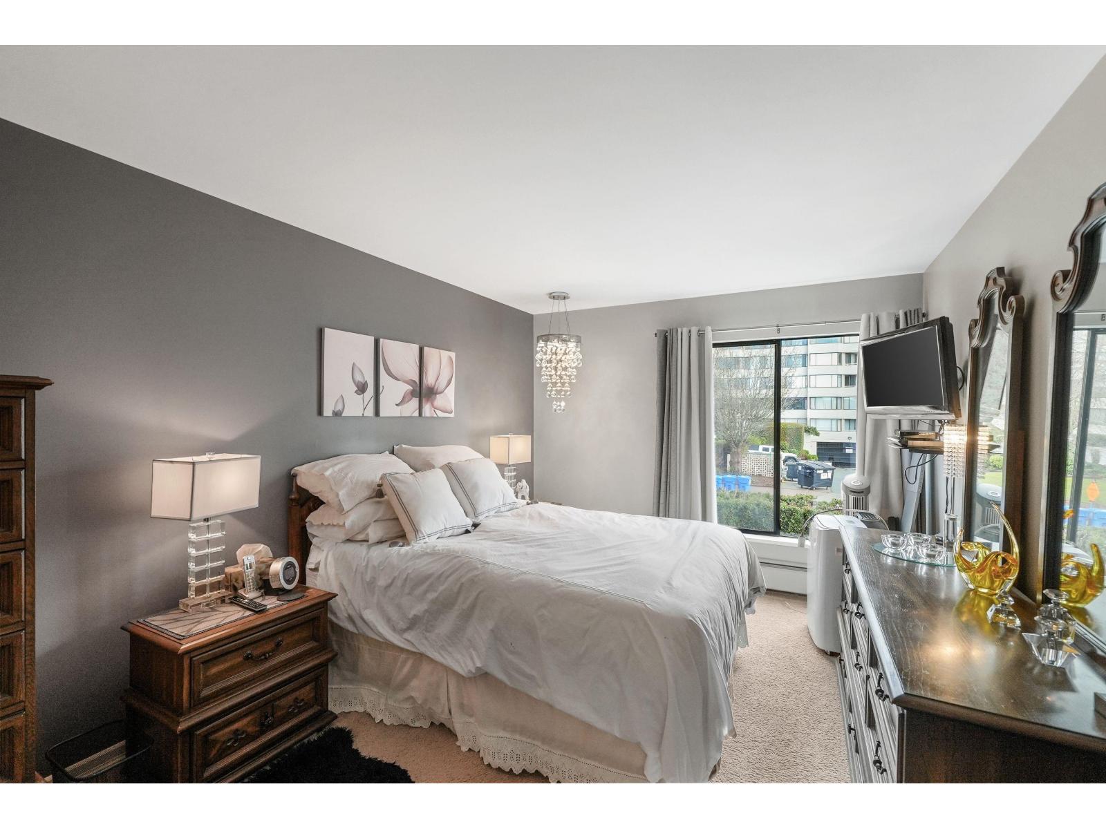 308 1437 FOSTER STREET, White Rock