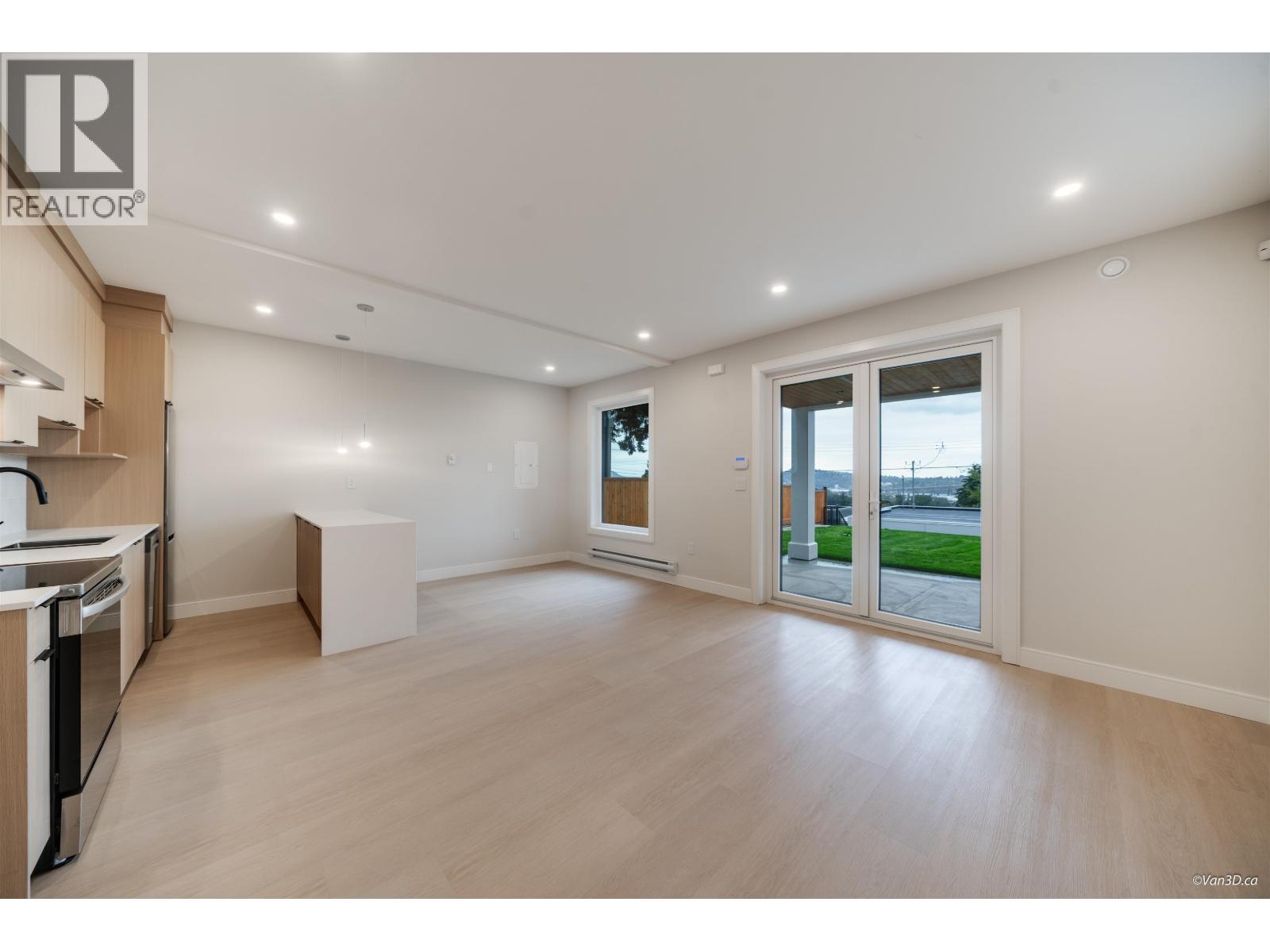 971 ADDERLEY STREET, North Vancouver