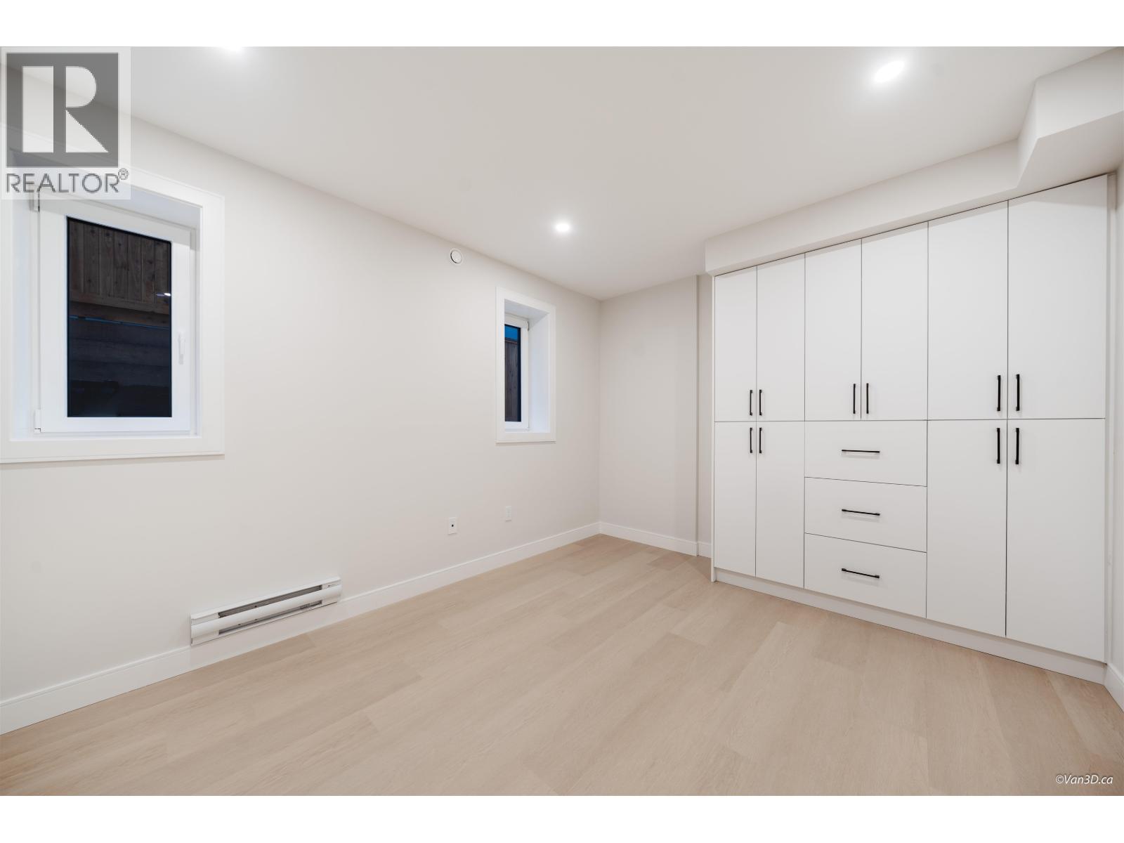 971 ADDERLEY STREET, North Vancouver