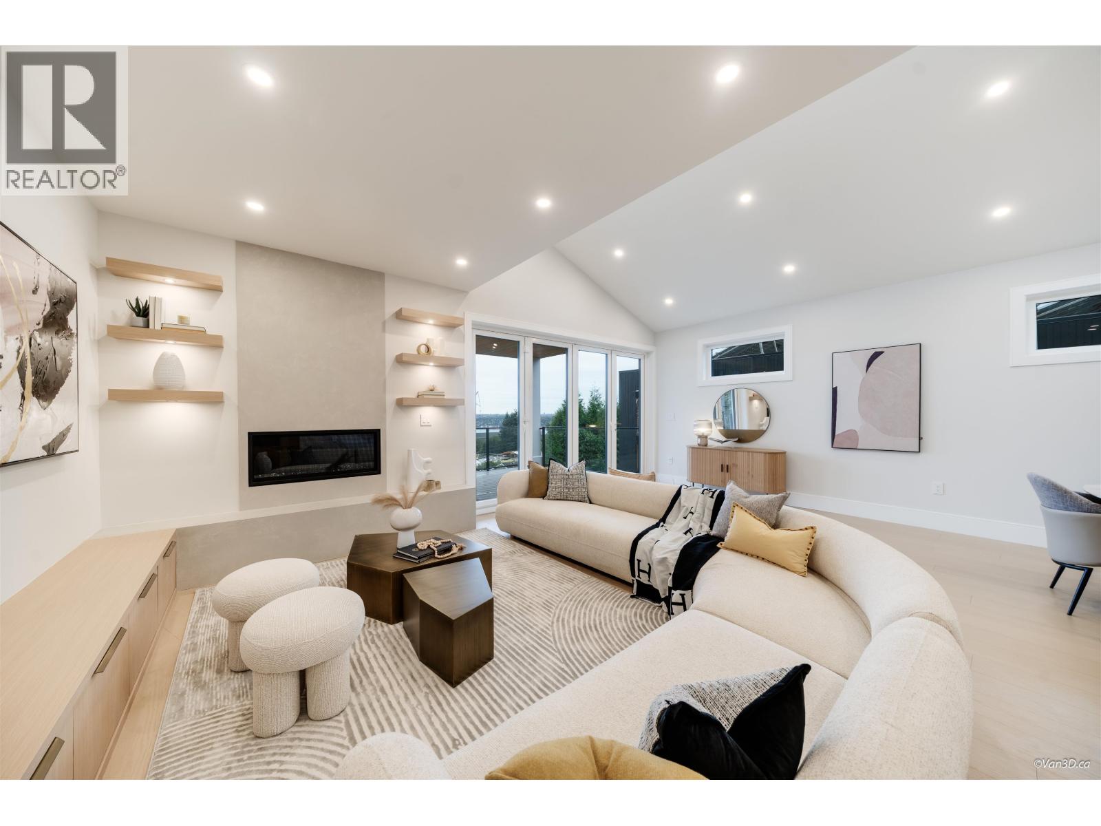 971 ADDERLEY STREET, North Vancouver