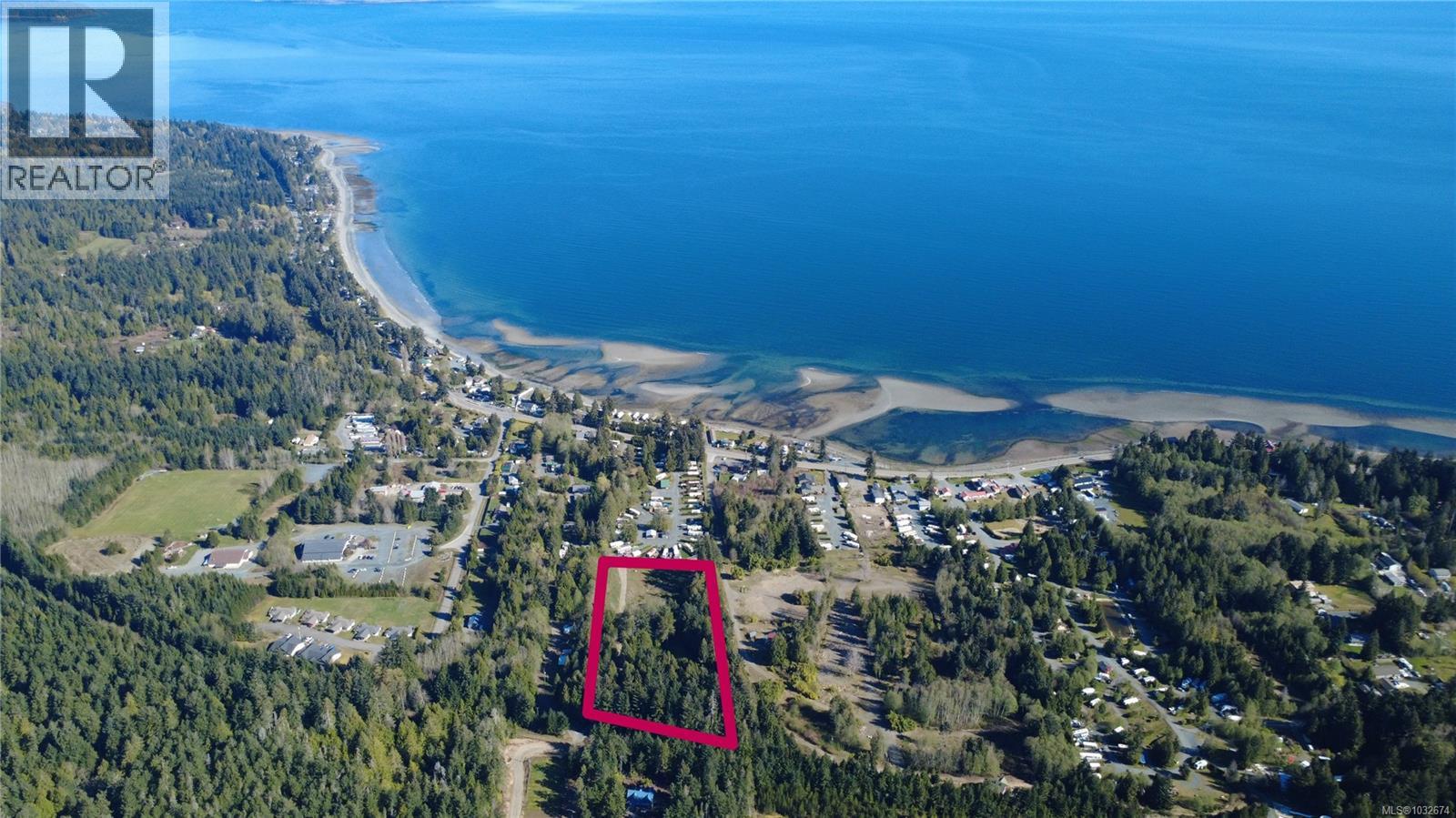 B 6050 Island Hwy, Qualicum Beach