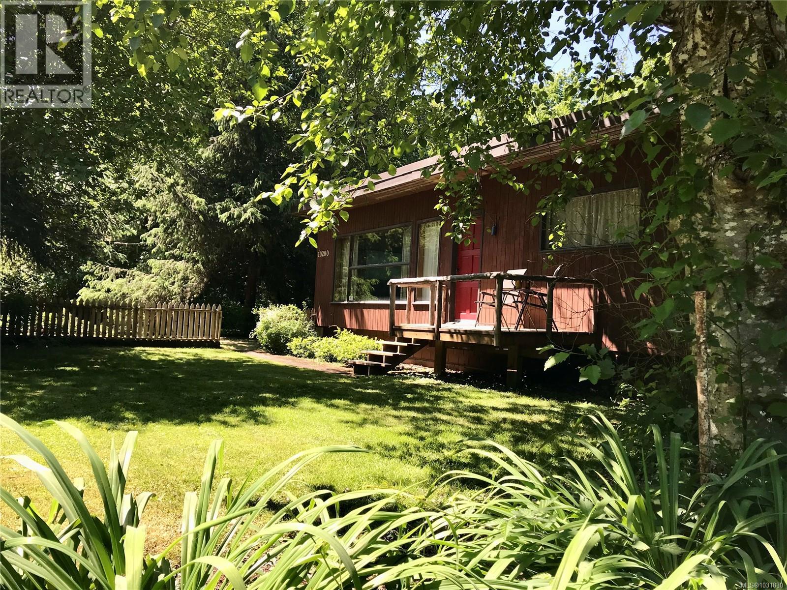  10200 South Shore Road, Honeymoon Bay