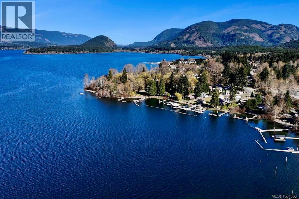  10200 South Shore Road, Honeymoon Bay