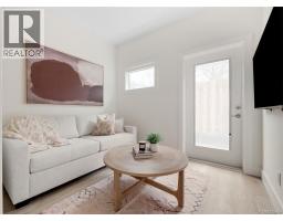 11 2536 Shelbourne St, Victoria, BC V8R4L5 Photo 29