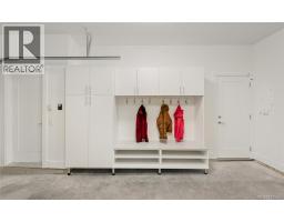 11 2536 Shelbourne St, Victoria, BC V8R4L5 Photo 33