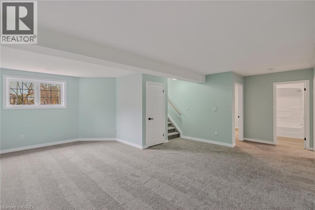 4 DOWDEN Avenue - 29