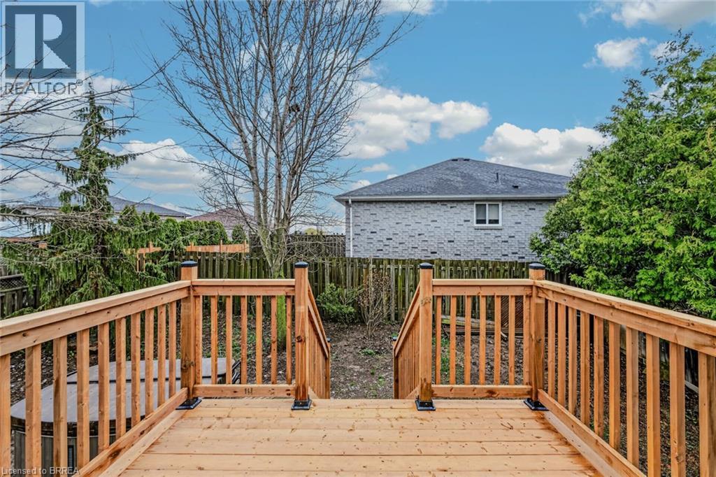4 DOWDEN Avenue - 41