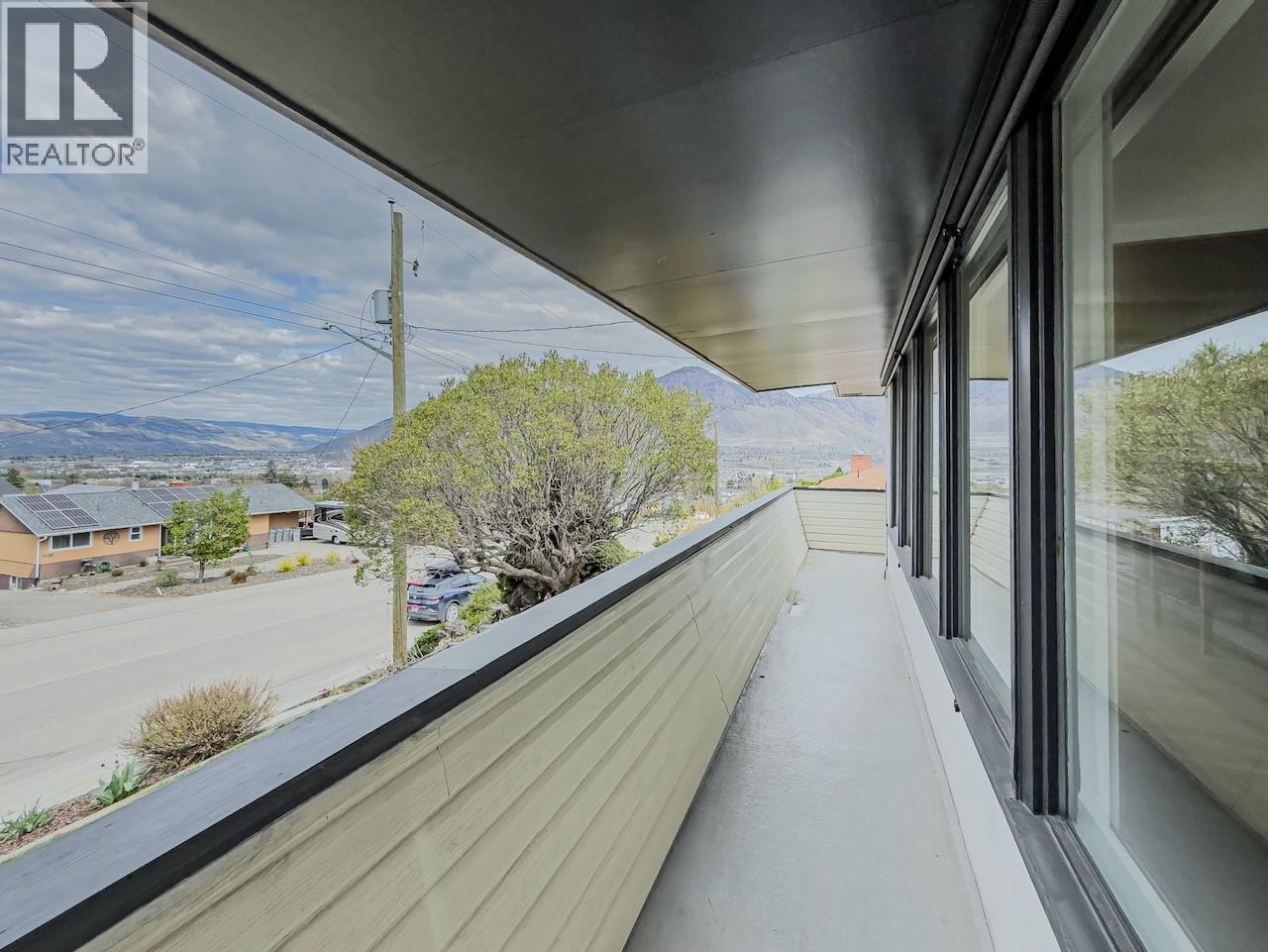 1015 FRASER STREET - 30