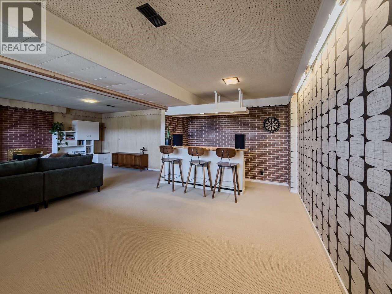 1015 FRASER STREET - 22