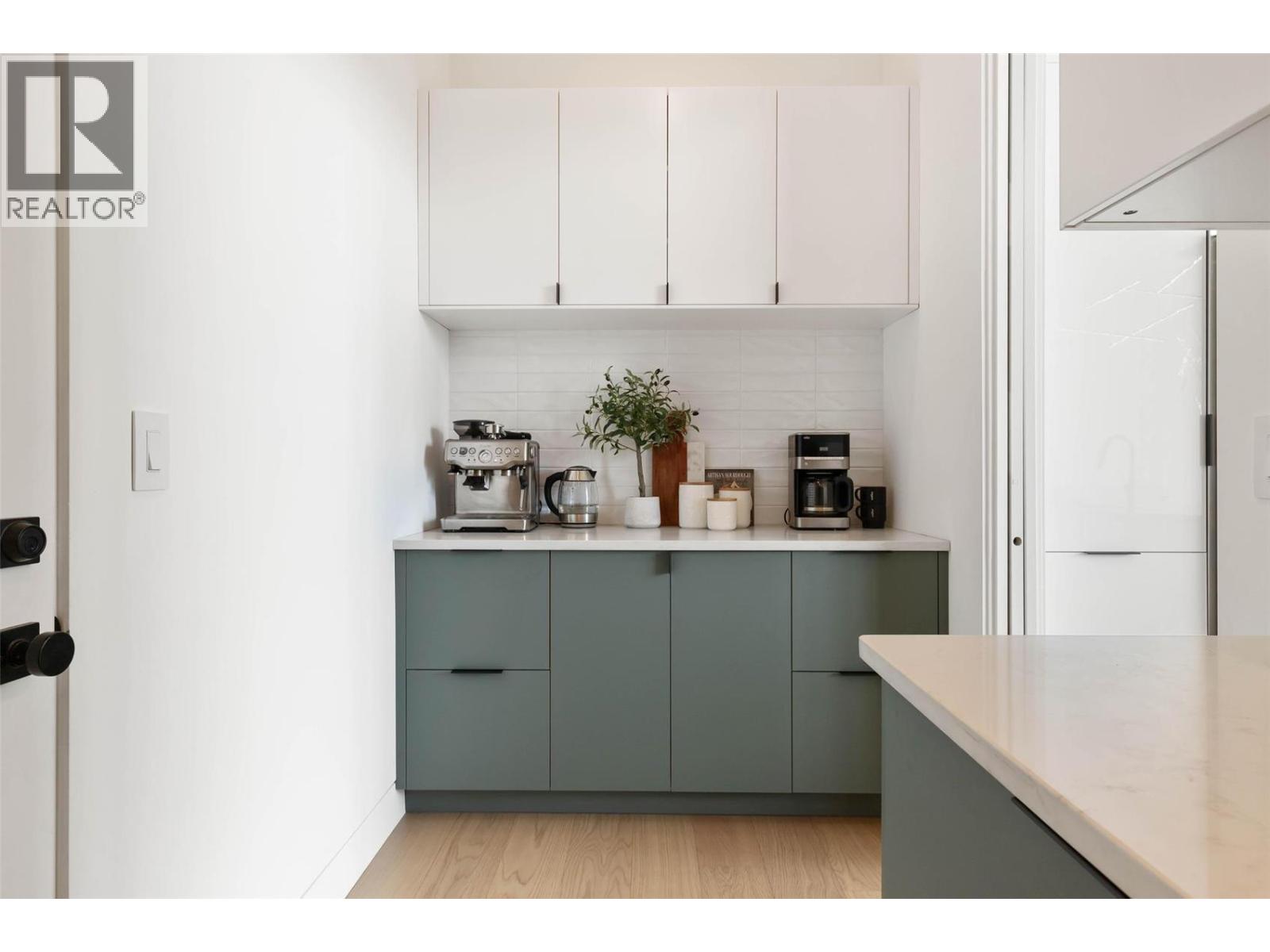  1505 Fairwood Lane, Kelowna