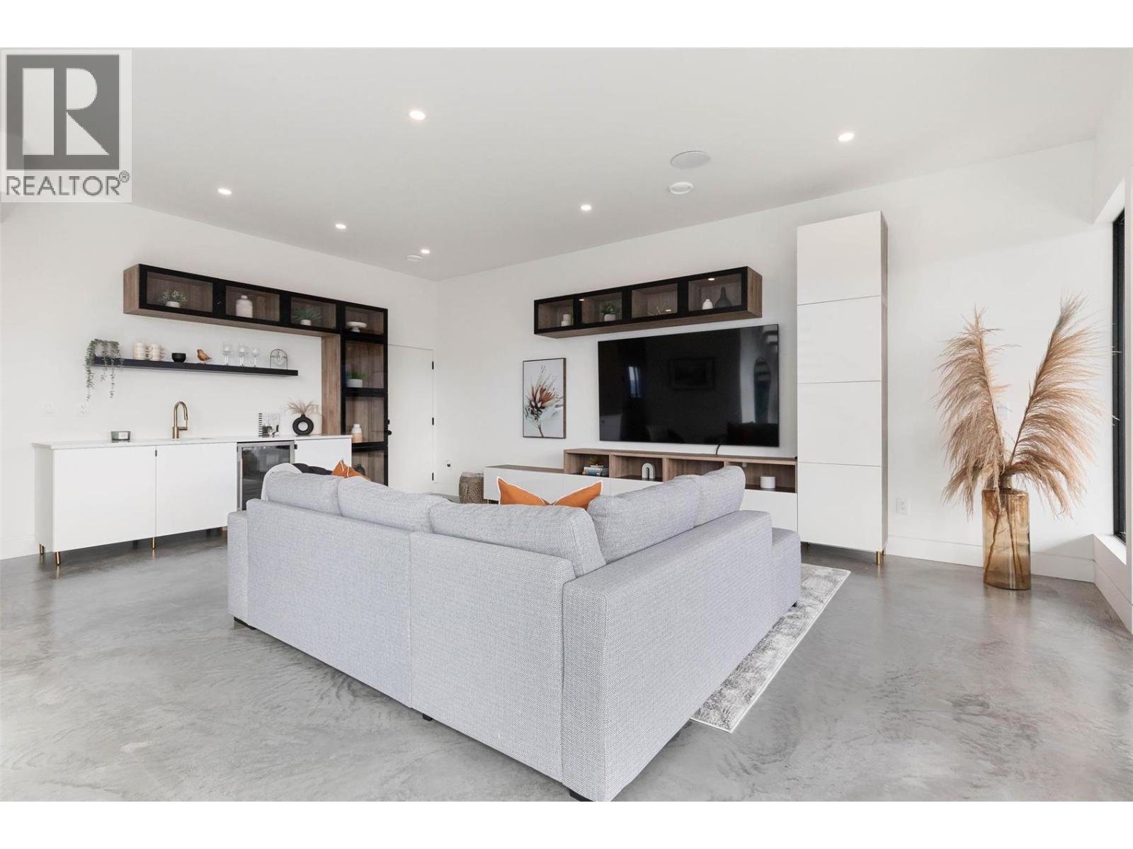  1505 Fairwood Lane, Kelowna