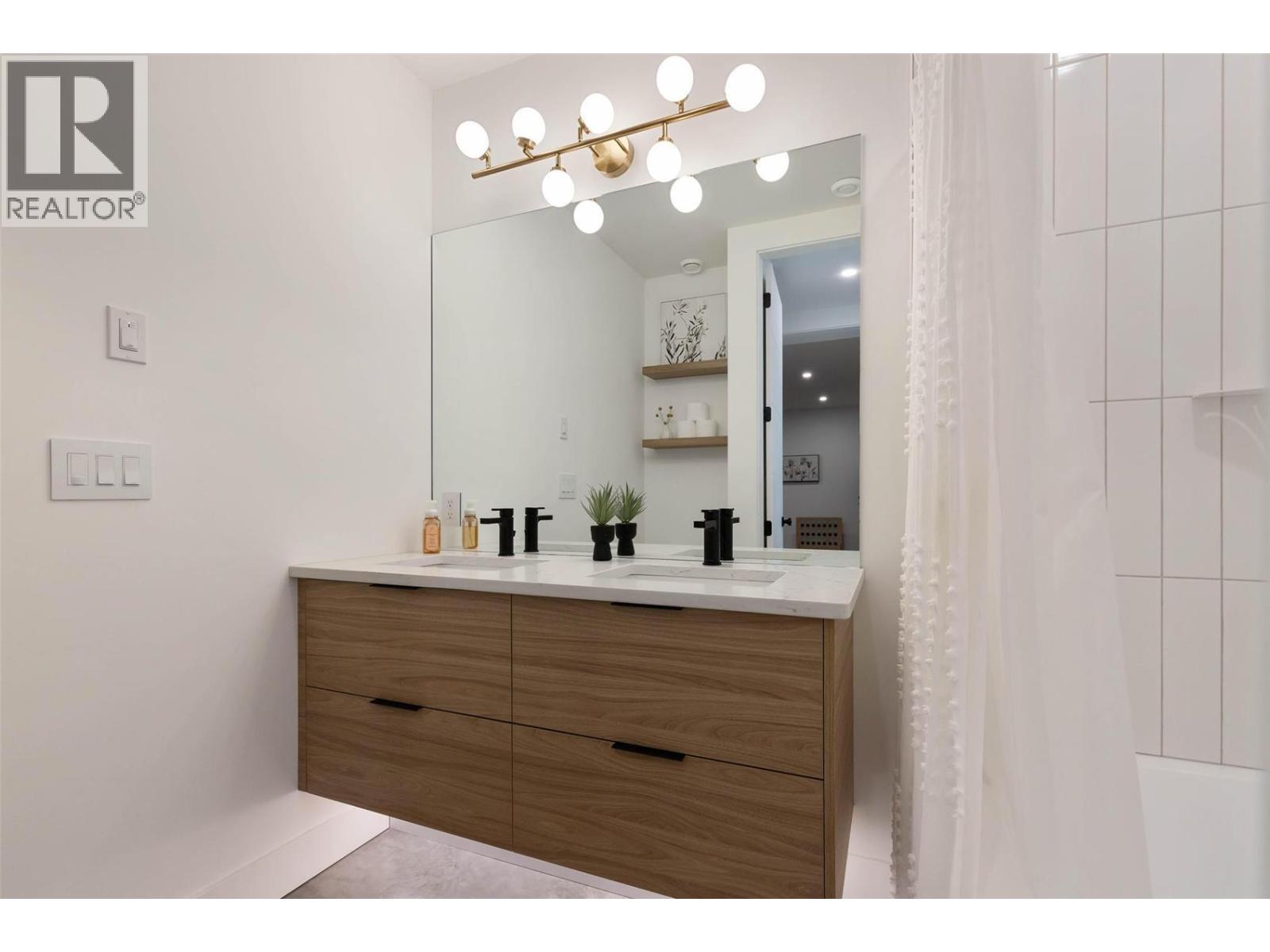  1505 Fairwood Lane, Kelowna