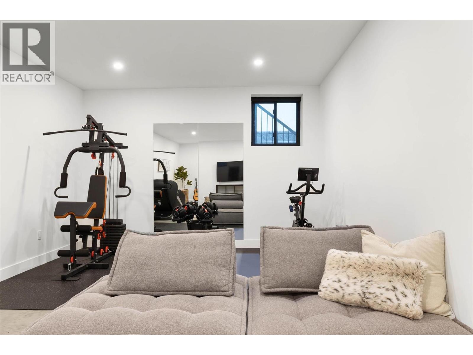  1505 Fairwood Lane, Kelowna