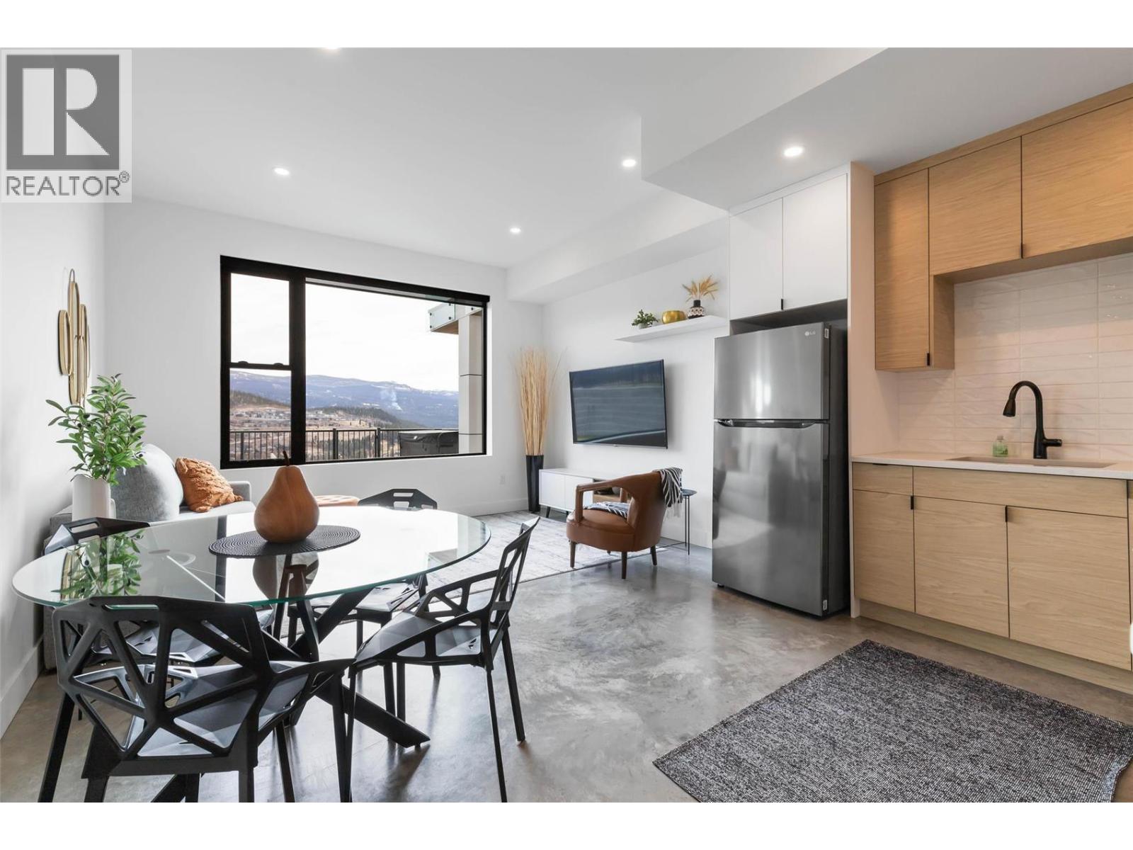  1505 Fairwood Lane, Kelowna