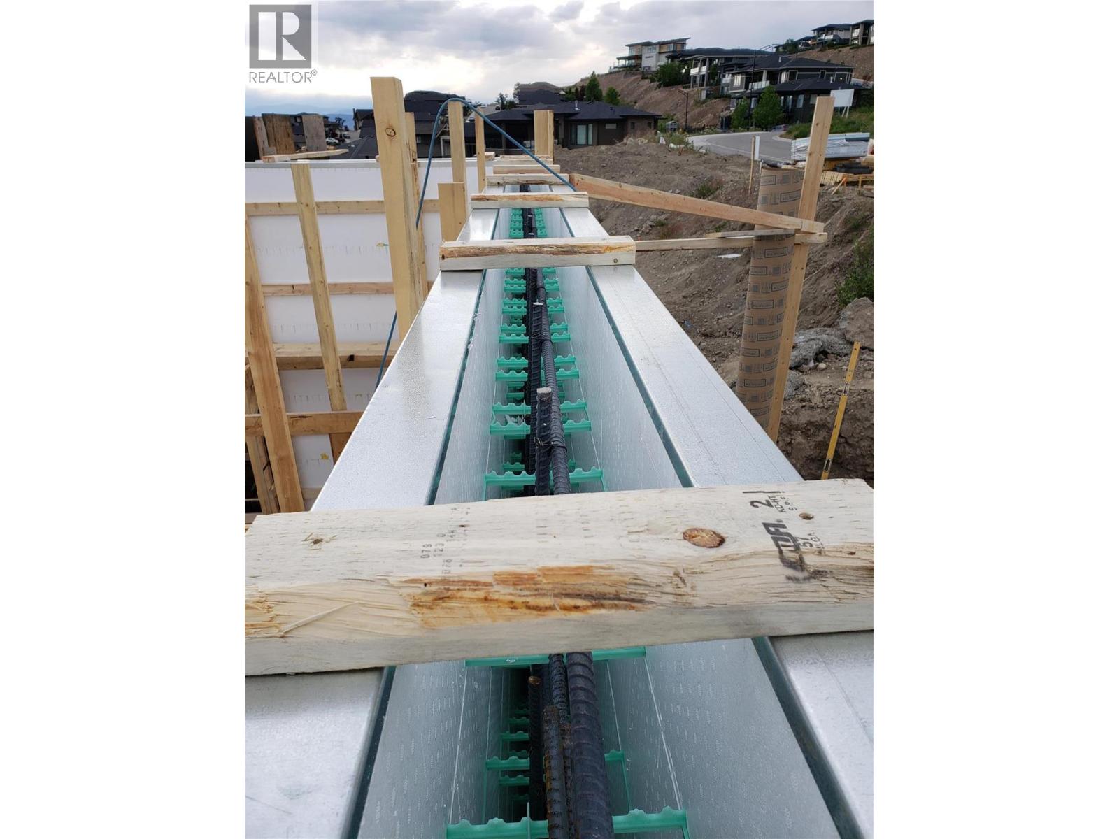  1505 Fairwood Lane, Kelowna