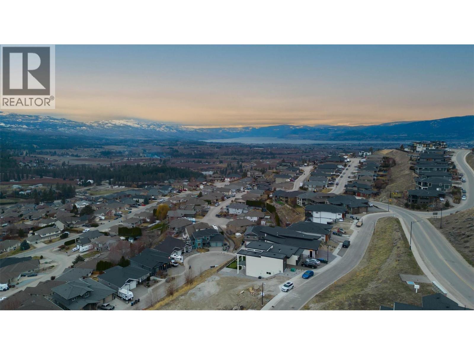  1505 Fairwood Lane, Kelowna