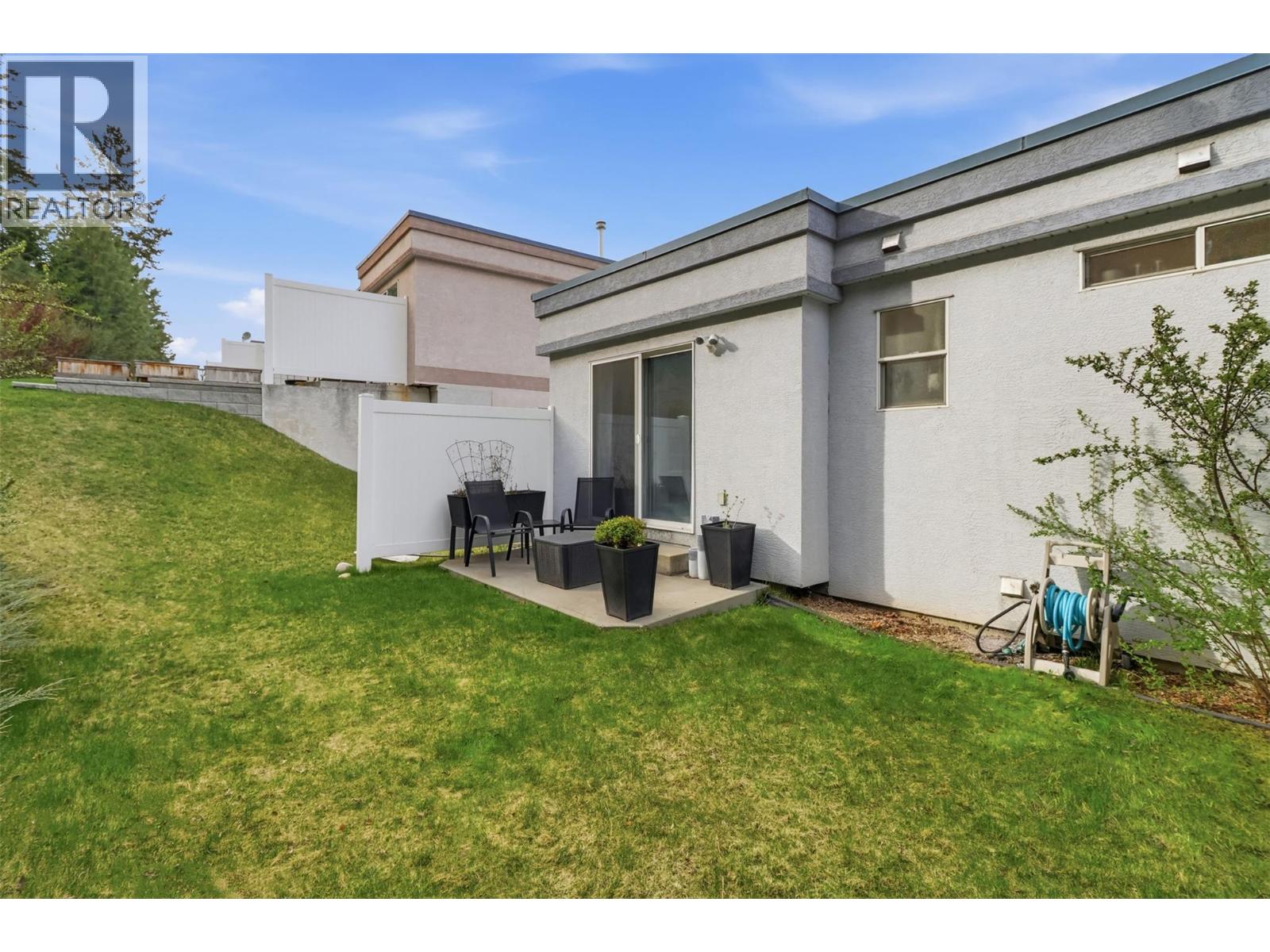 #4 245 WHISTLER DRIVE - 36