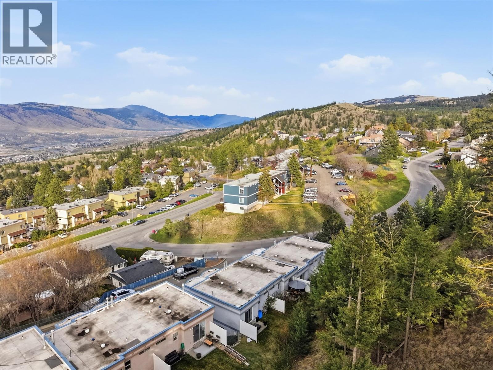 #4 245 WHISTLER DRIVE - 41