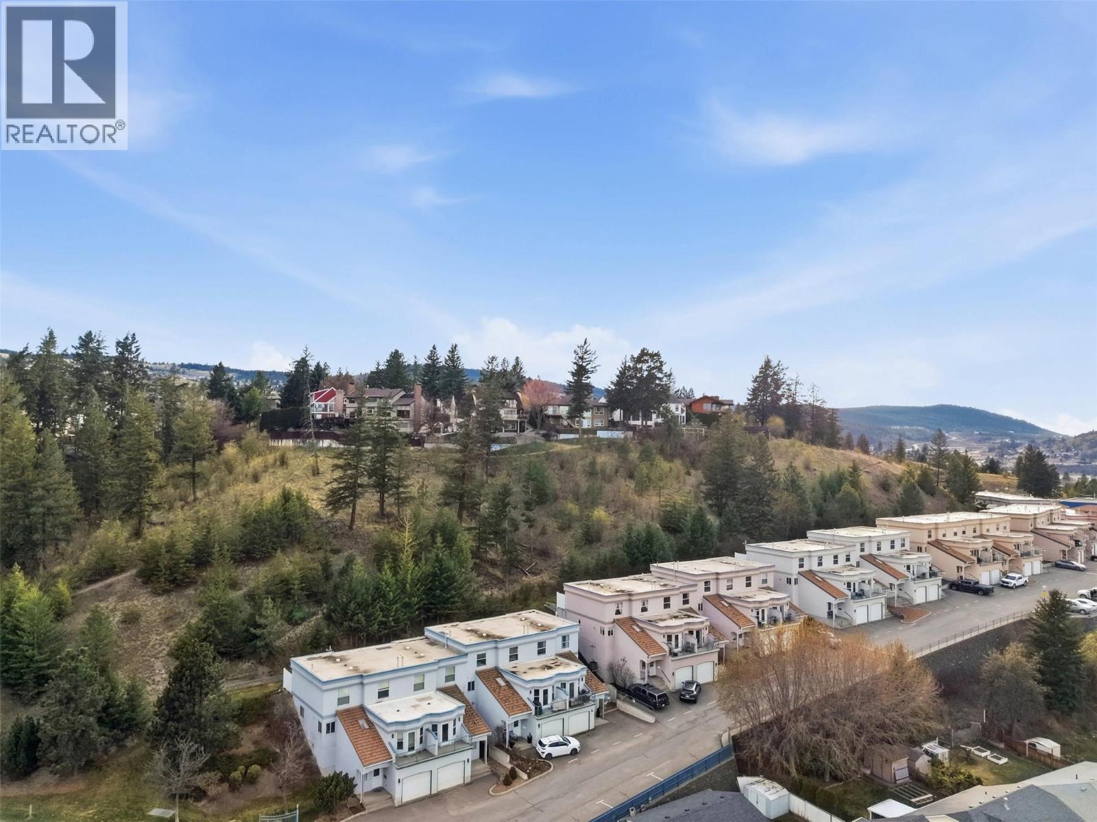 #4 245 WHISTLER DRIVE - 46