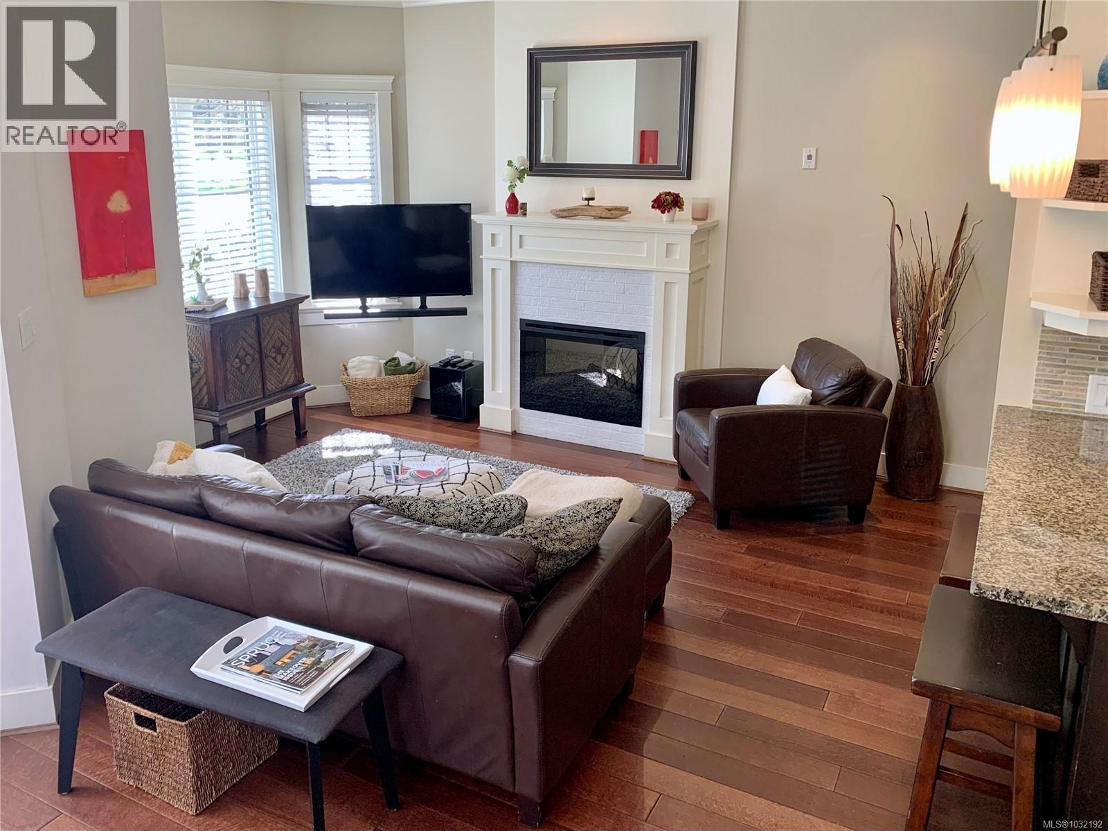 8 675 Superior Street, Victoria