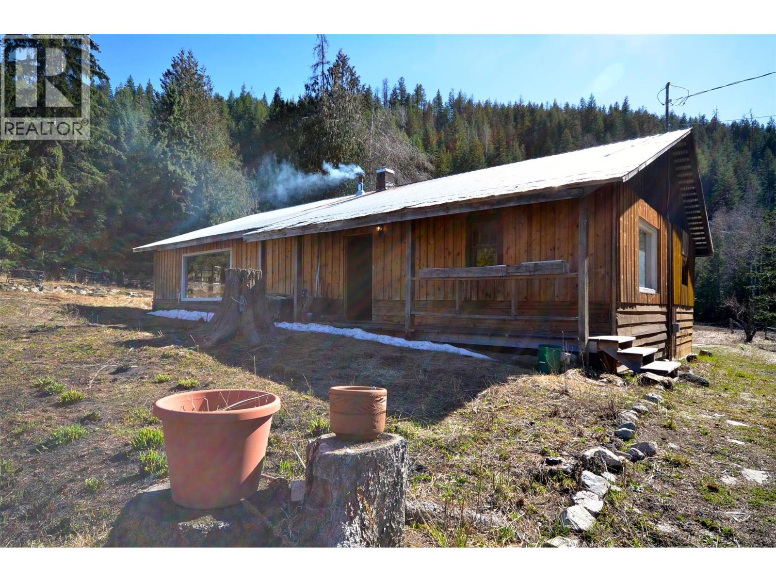 1538 Creighton Valley Road - 1