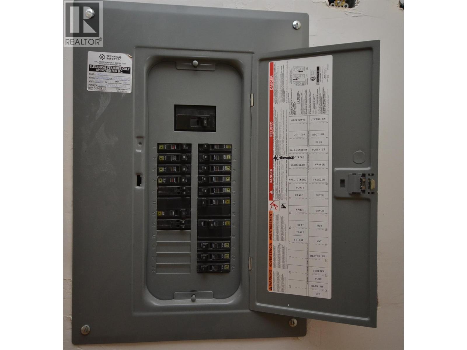 1538 CREIGHTON VALLEY ROAD - 52