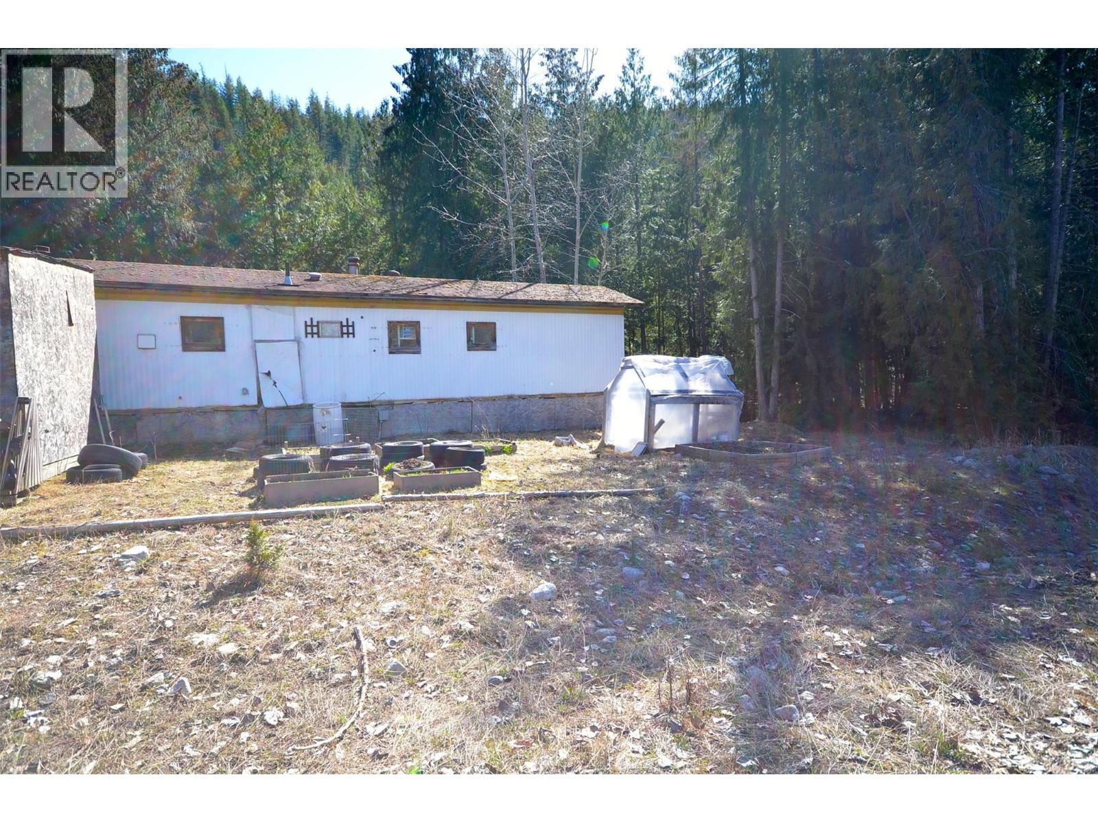 1538 Creighton Valley Road - 5