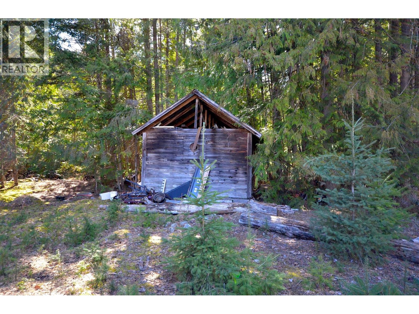 1538 Creighton Valley Road - 6