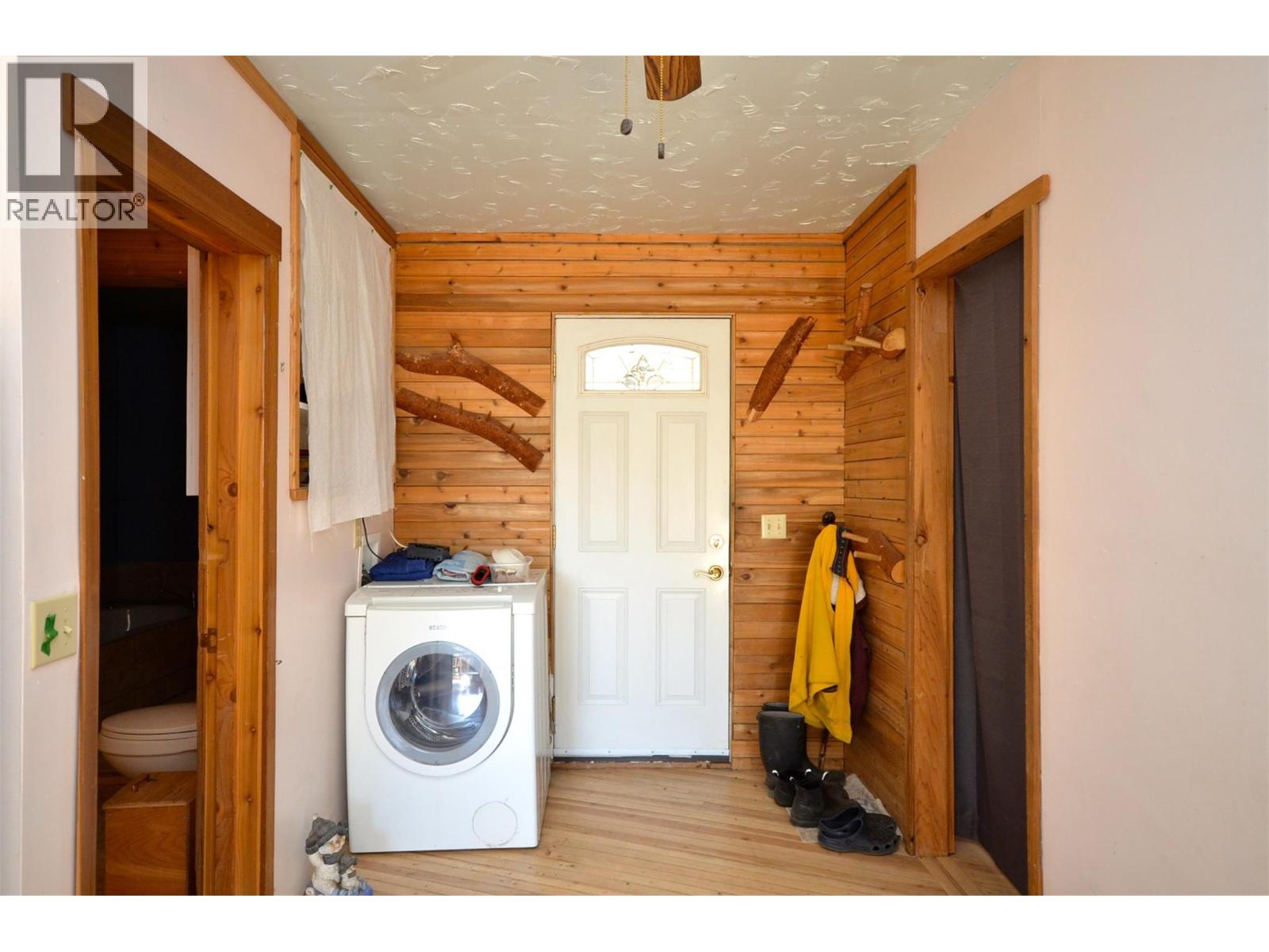 1538 Creighton Valley Road - 88