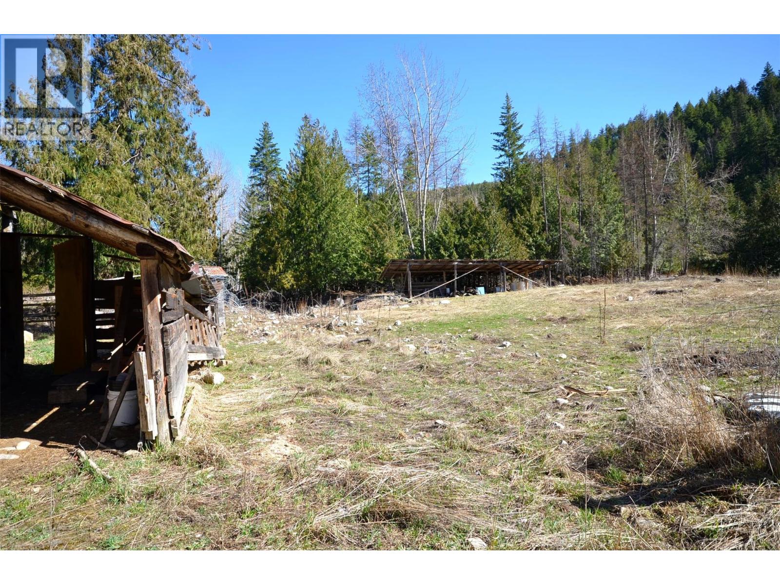 1538 Creighton Valley Road - 22