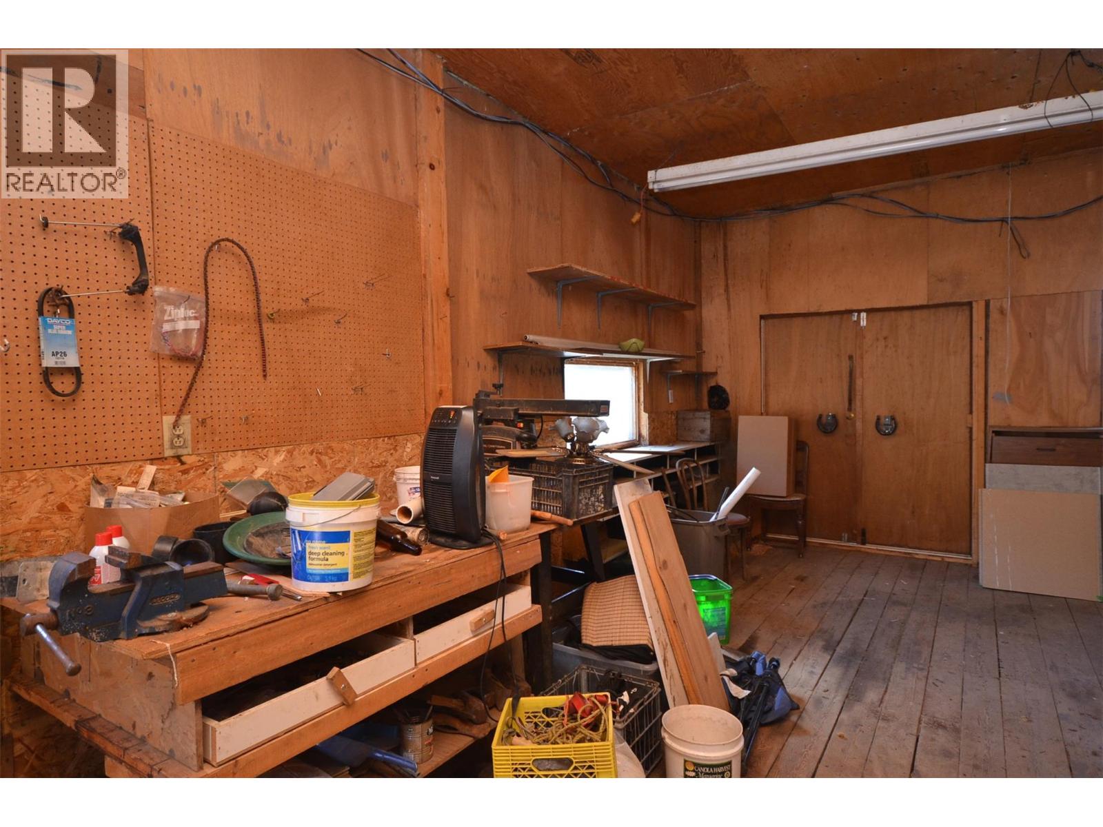 1538 Creighton Valley Road - 67