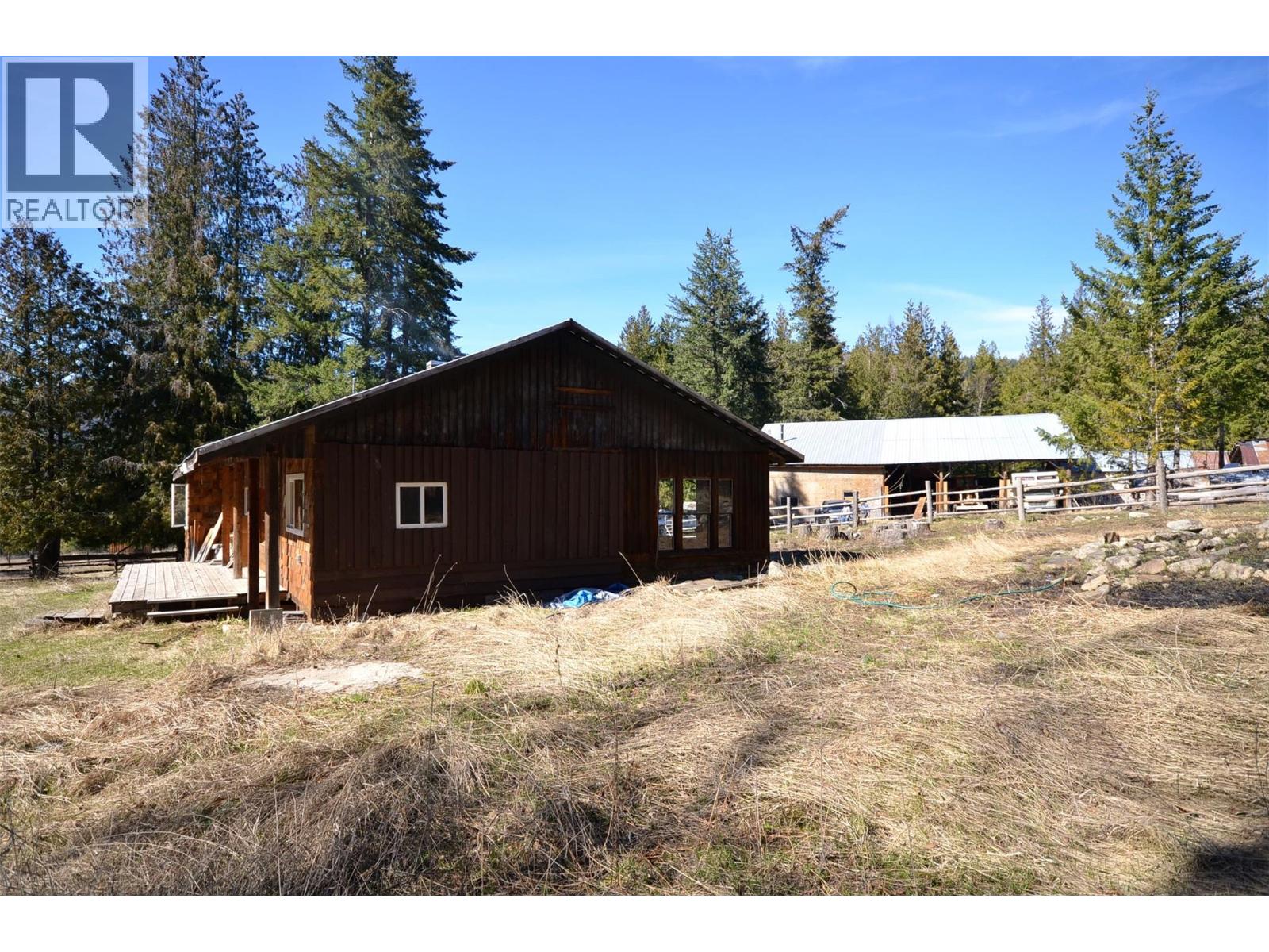1538 Creighton Valley Road - 39
