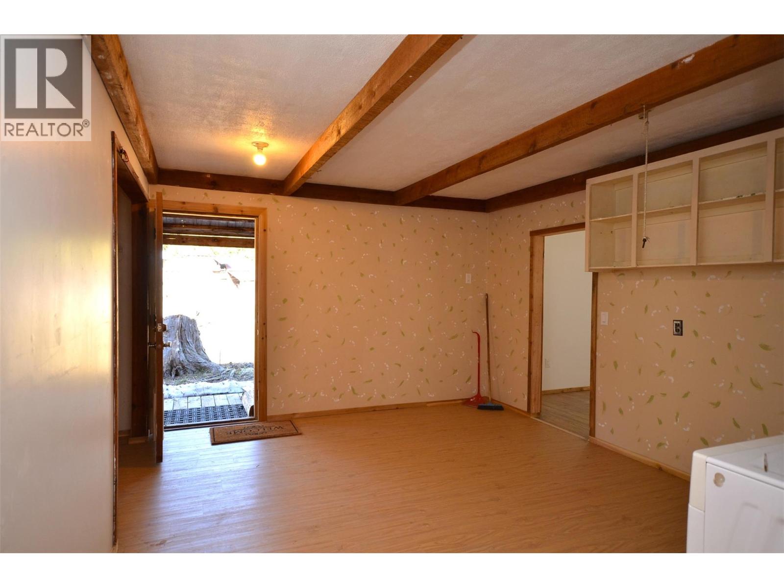 1538 CREIGHTON VALLEY ROAD - 59